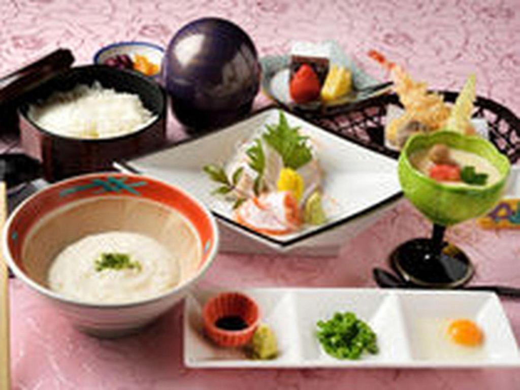 Royal Hotel Uohachi Toyota  Exterior photo